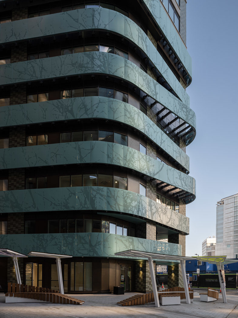 North Wharf Gardens Completion